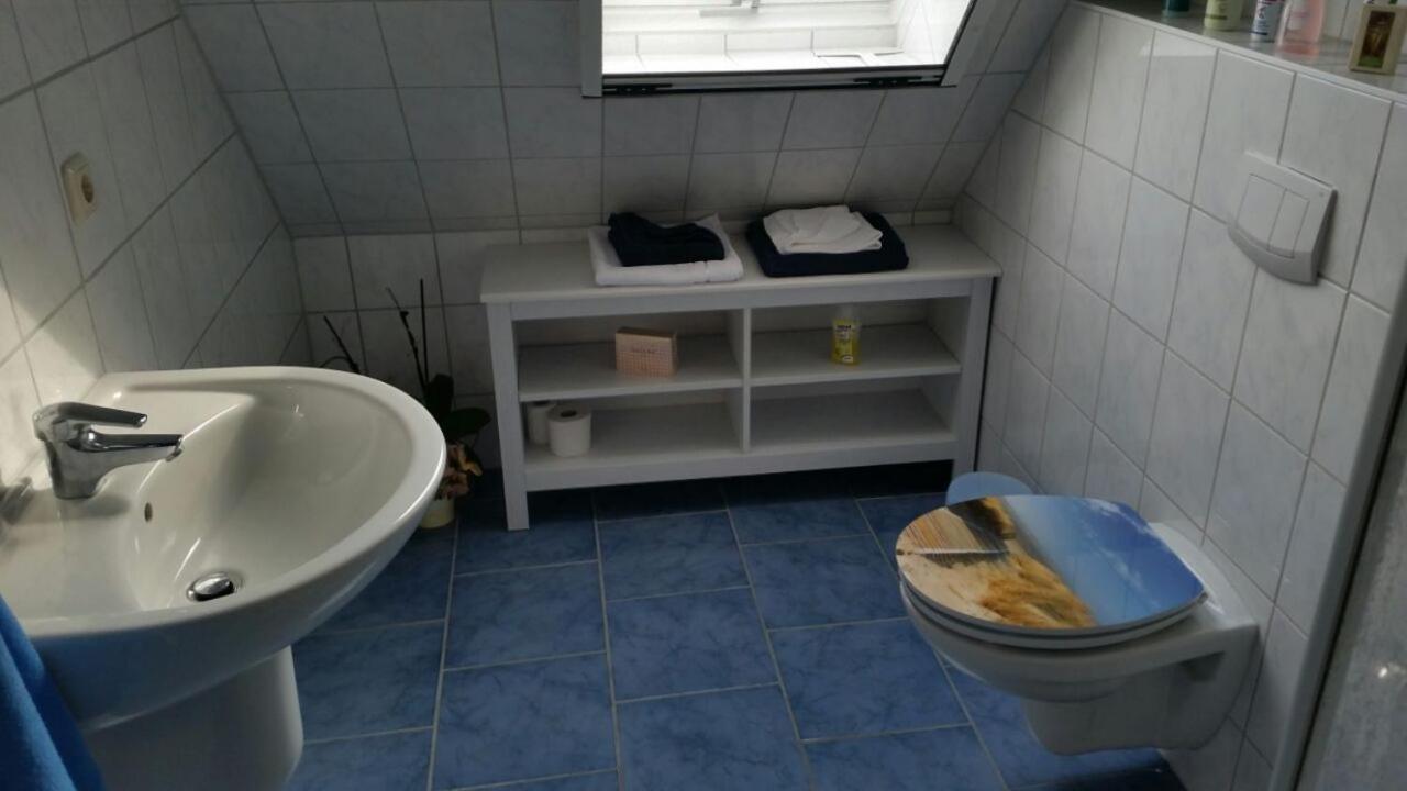 Ferienzimmer Fuer Zwei Am Strand Цингст Екстериор снимка